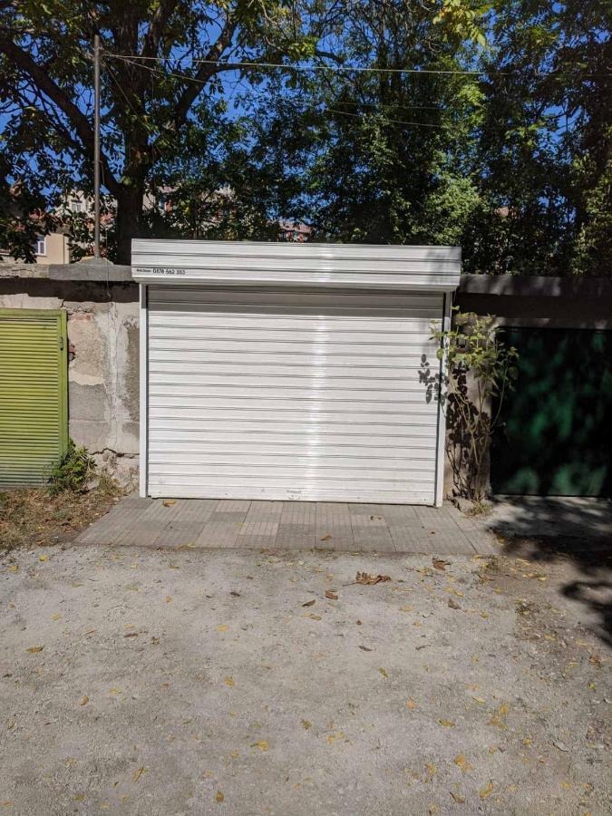 Midtown Place Apartment Doris 1 With Garage Plovdiv Exterior foto